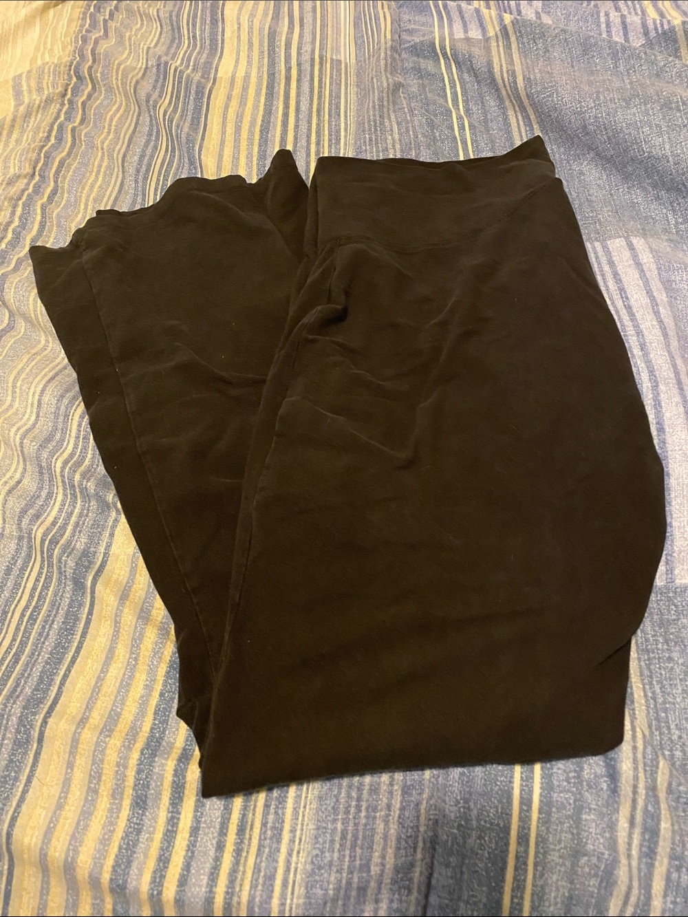 Maternity yoga pants